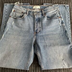 Abercrombie & Fitch The 90’s Baggy  Low Rise Denim Jeans - Size 27 (4) Short